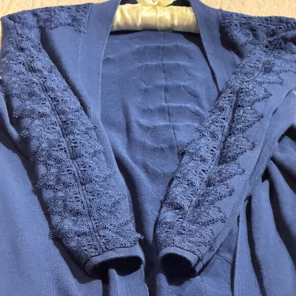 Chico's Women's Navy blue long sleeve open front cardigan with lace trim; size 2 - Picture 3 of 8